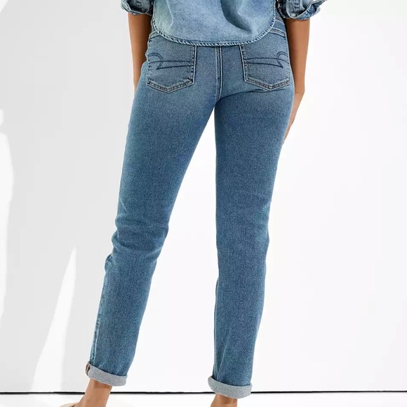 American Eagle Tomgirl Stretch Jean - Picture 2 of 5